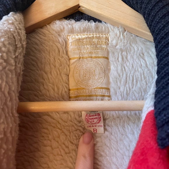 RARE Red 1970s Hudsons Bay Wool Coat Women’s Size 8 S/M - Picture 13 of 15